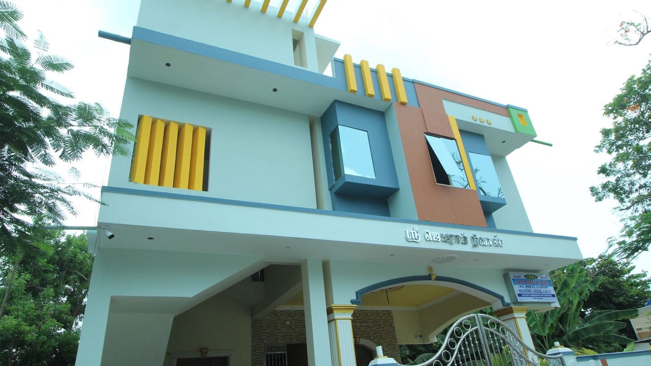 Photo of Buildings in Thirunallar