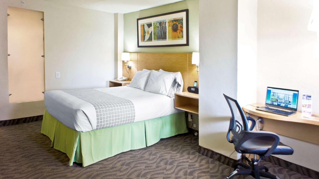 Photo of Bedroom in Northgate