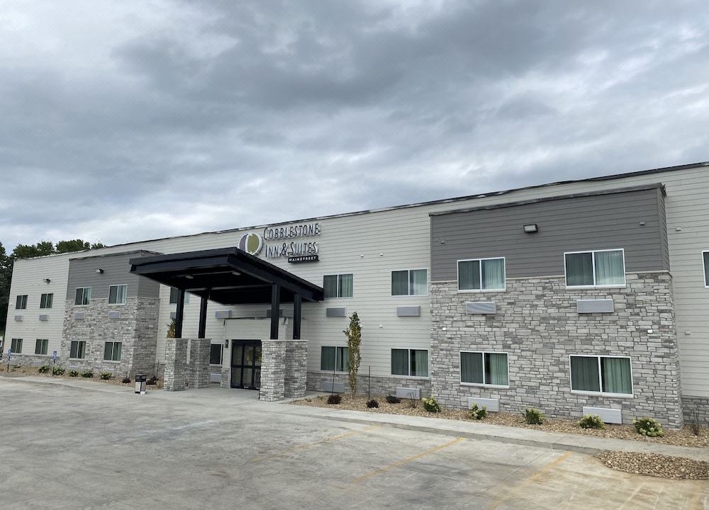Photo of Buildings in Forest City