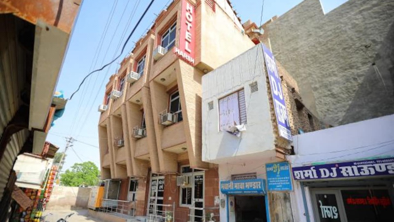 Photo of Buildings in Suratgarh
