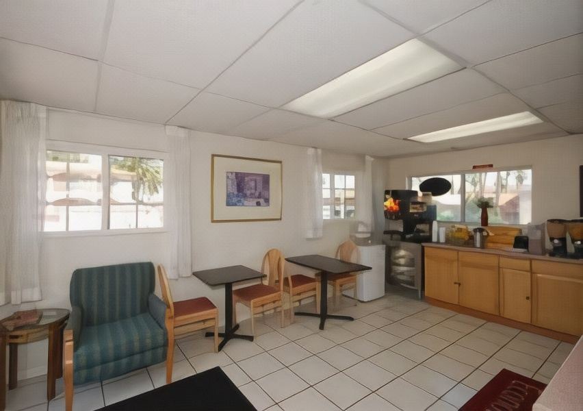Photo of Livingroom in Barstow