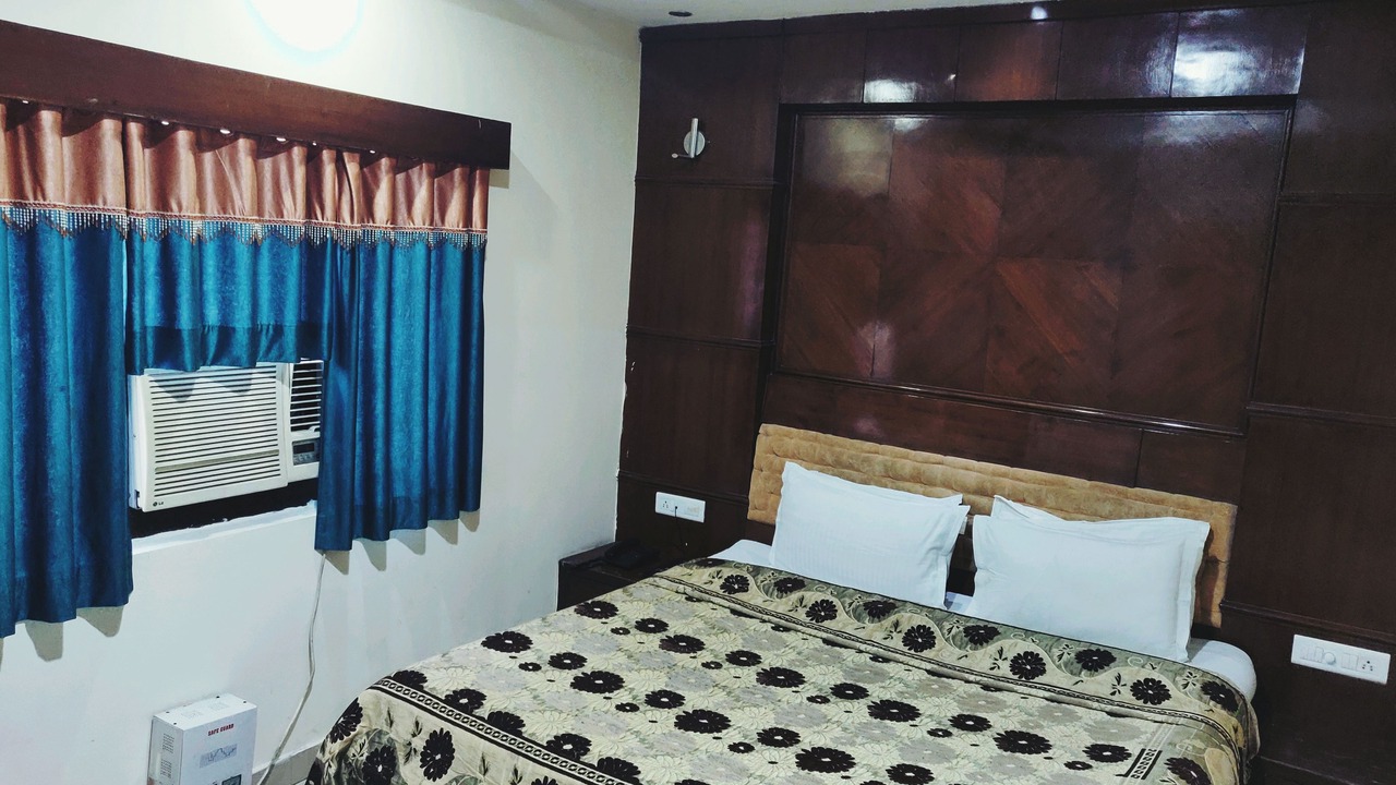 Photo of Bedroom in Haridwar