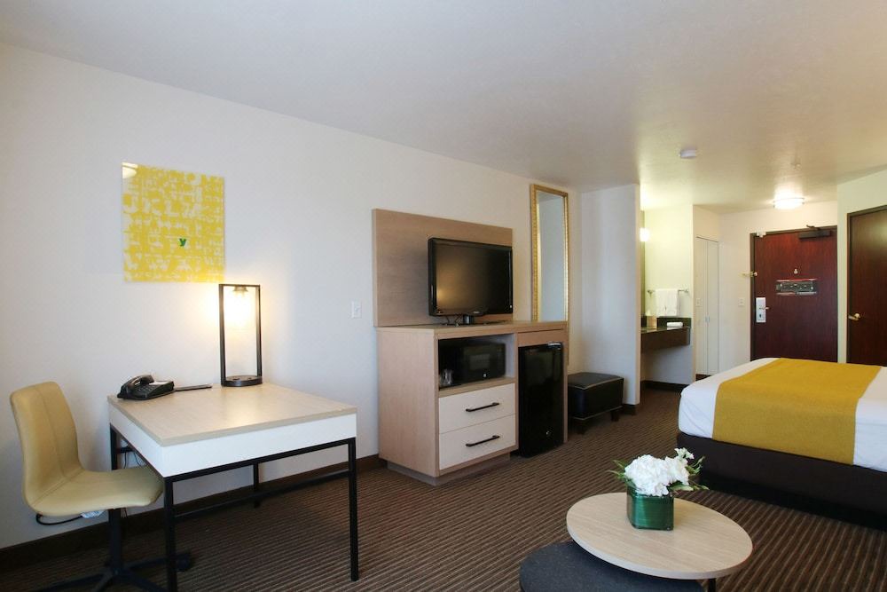 Photo of Livingroom in Spokane Valley