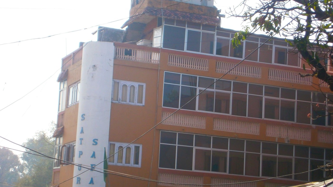 Photo of Buildings in Pachmarhi