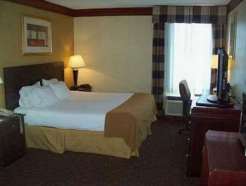 Photo of Bedroom in Tahlequah