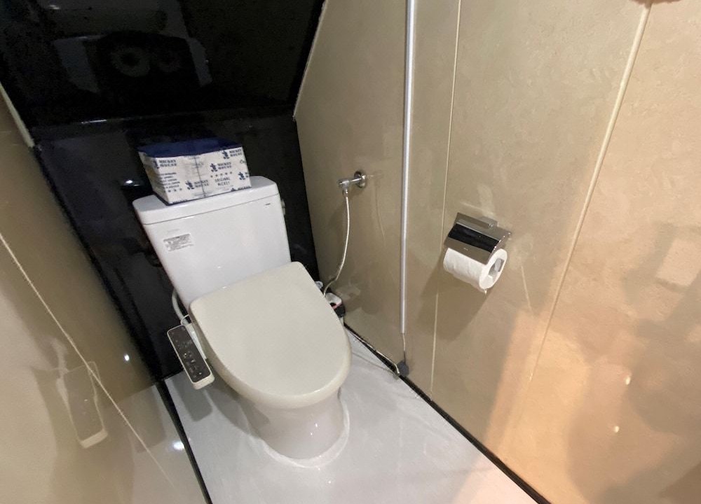 Photo of Bathroom in Chinatown