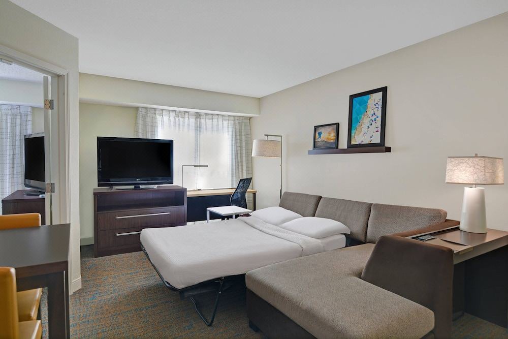 Photo of Livingroom in Deerwood