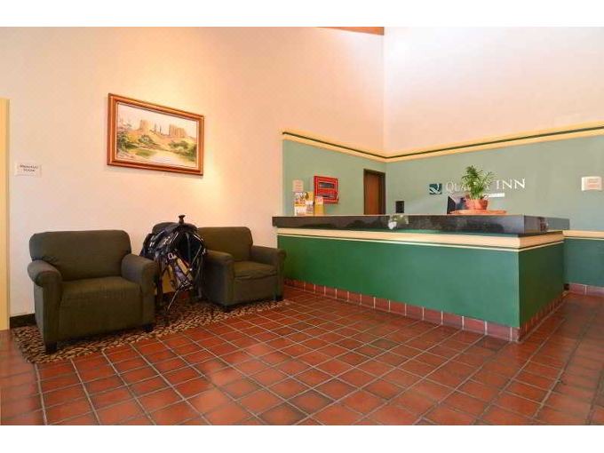Photo of Livingroom in Wickenburg