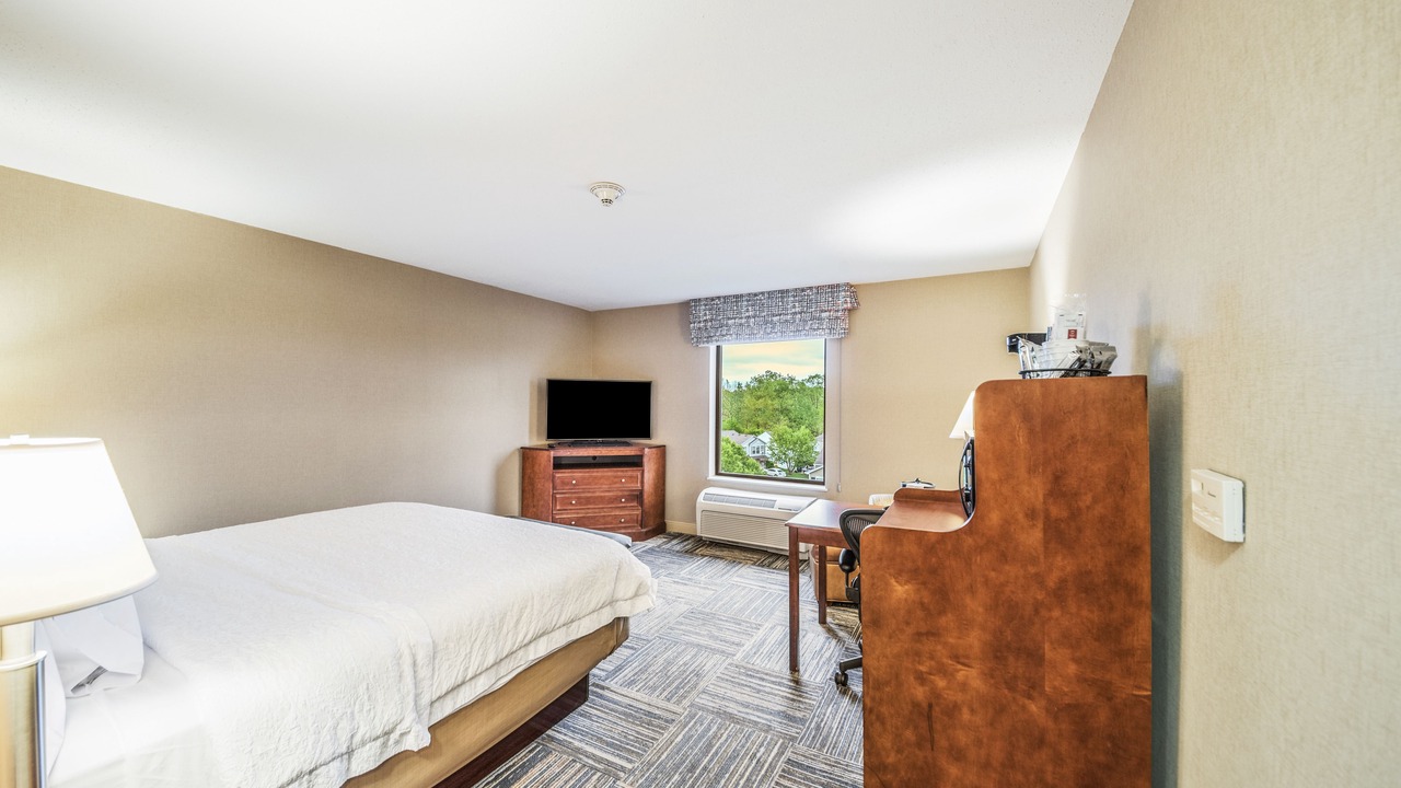 Photo of Bedroom in Greenfield