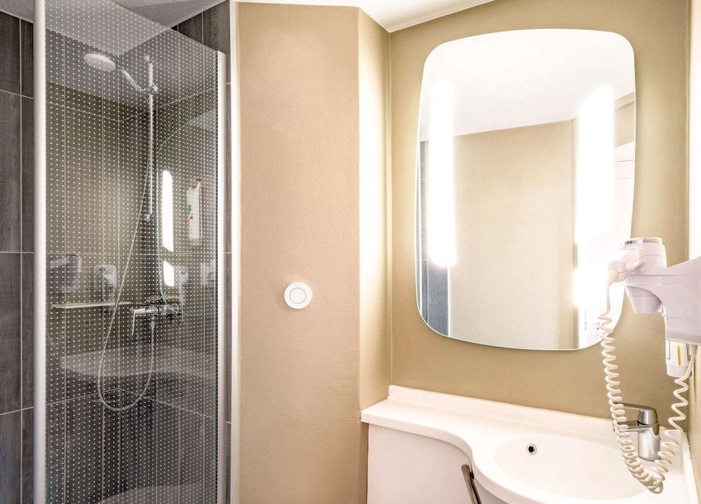 Photo of Bathroom in Villers-Saint-Paul