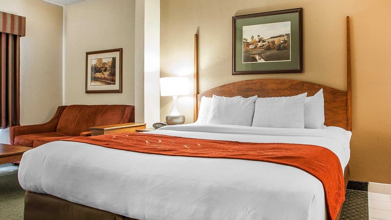 Photo of Bedroom in Oak Creek