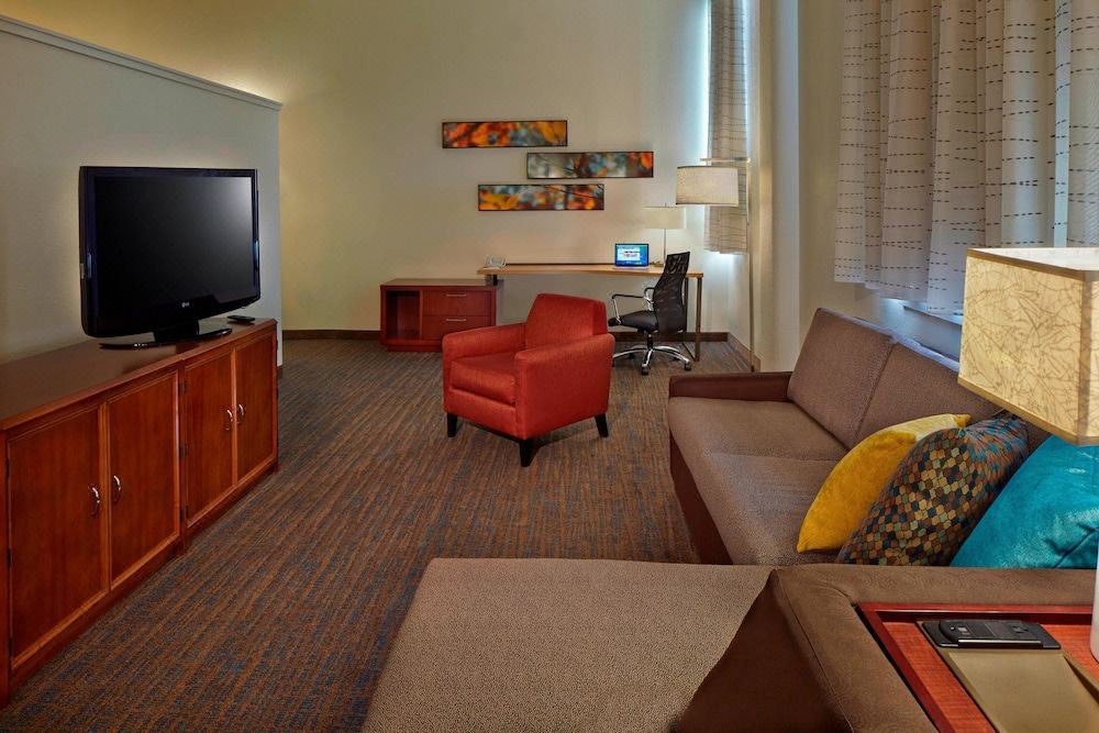 Photo of Livingroom in Downtown Hartford