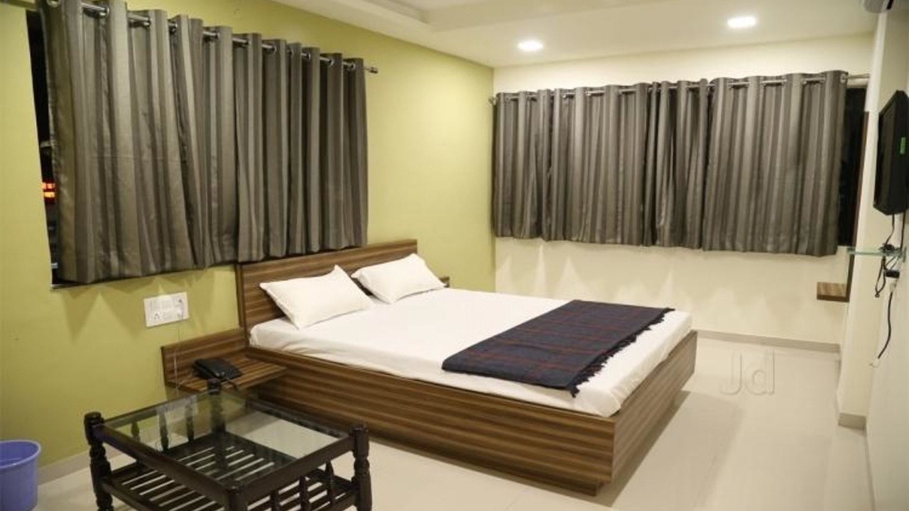 Photo of Bedroom in Solapur