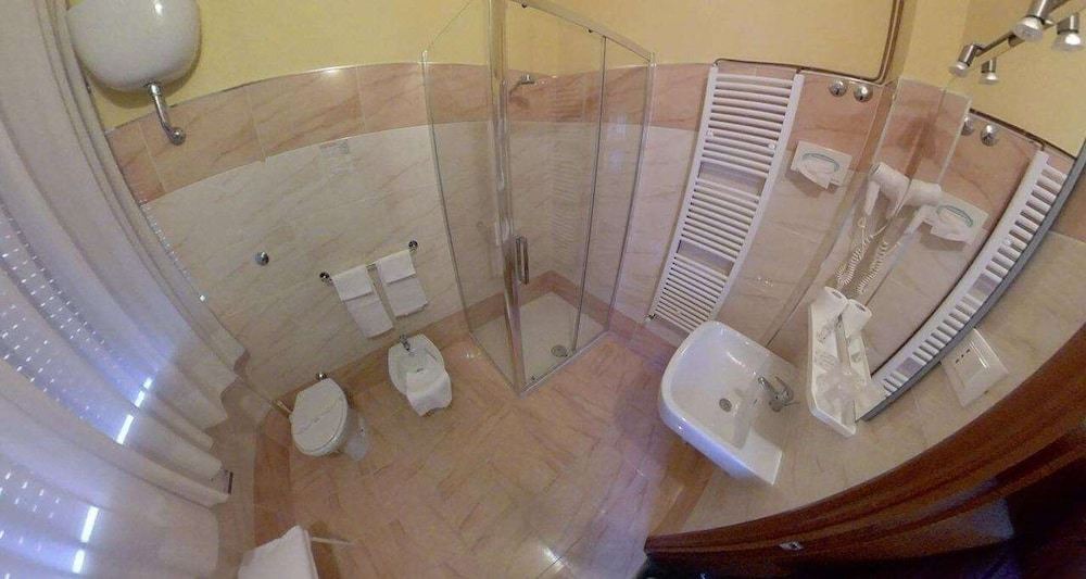 Photo of Bathroom in Livorno