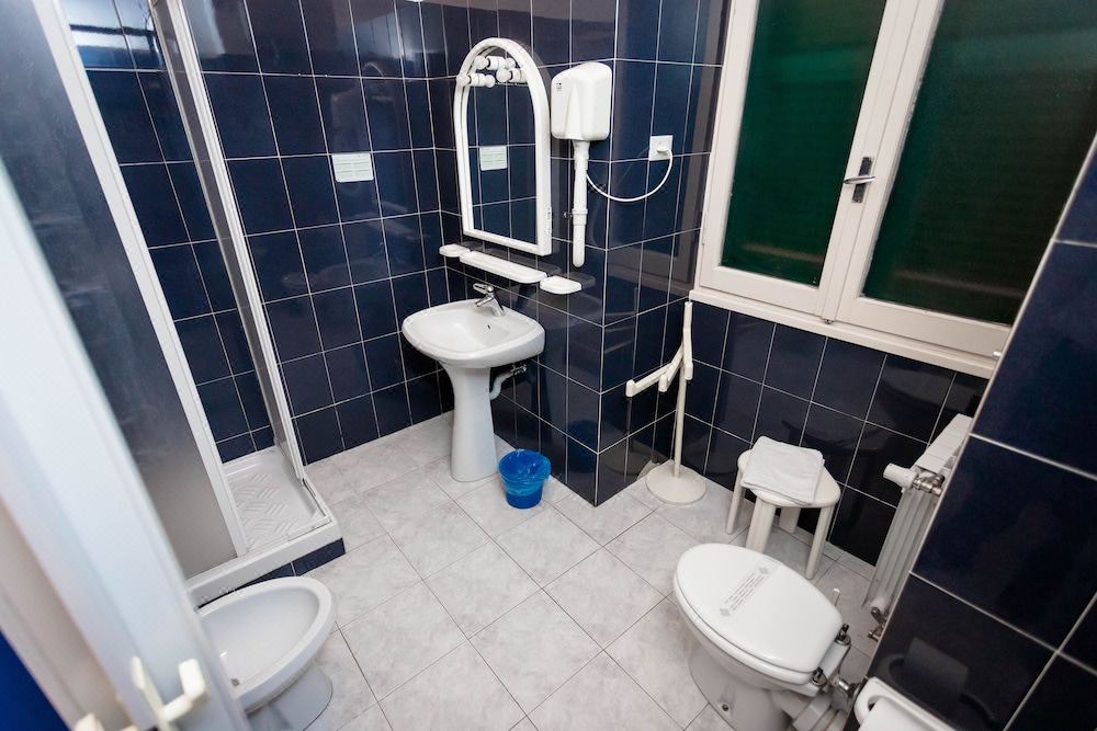 Photo of Bathroom in Pre