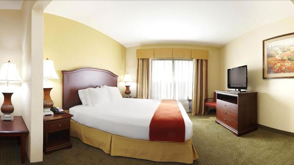 Photo of Bedroom in Lexington