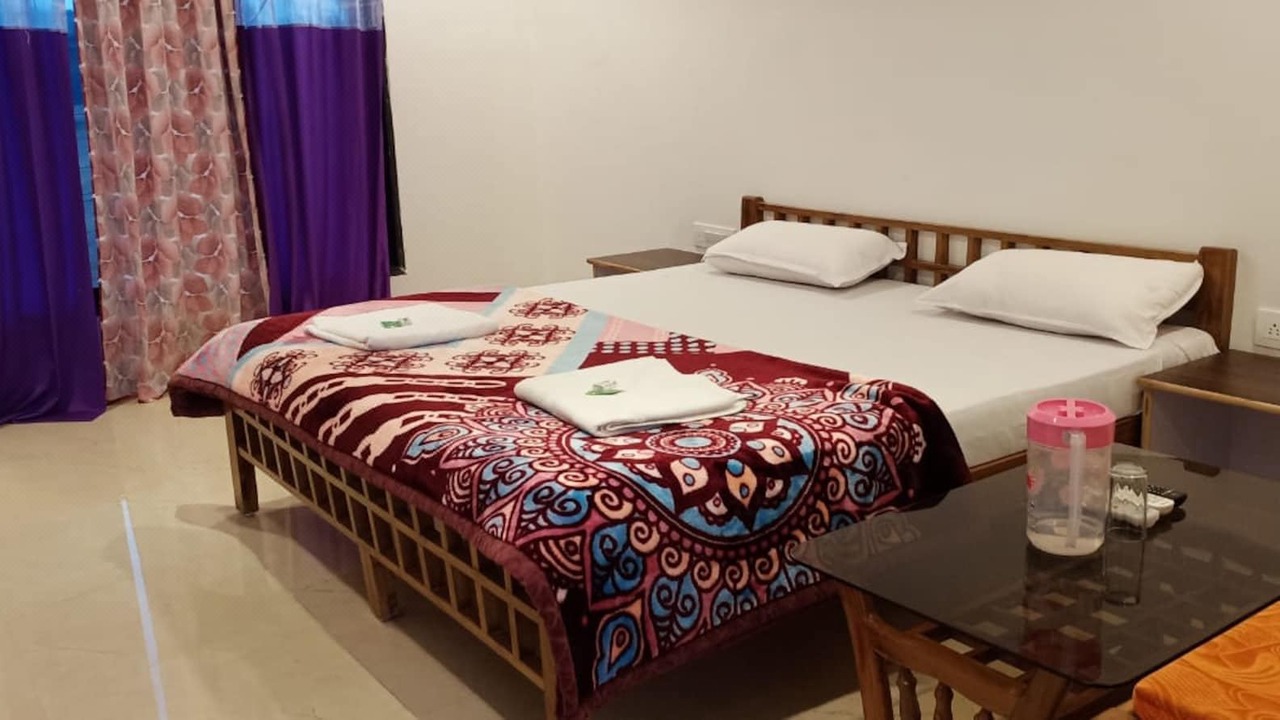 Photo of Bedroom in Pachmarhi