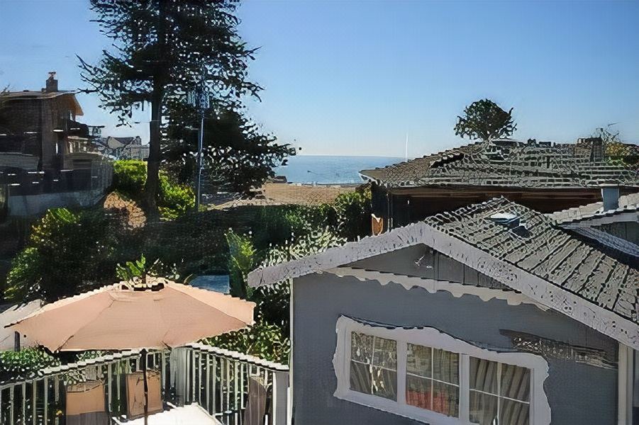 Photo of Buildings in Eastside Santa Cruz