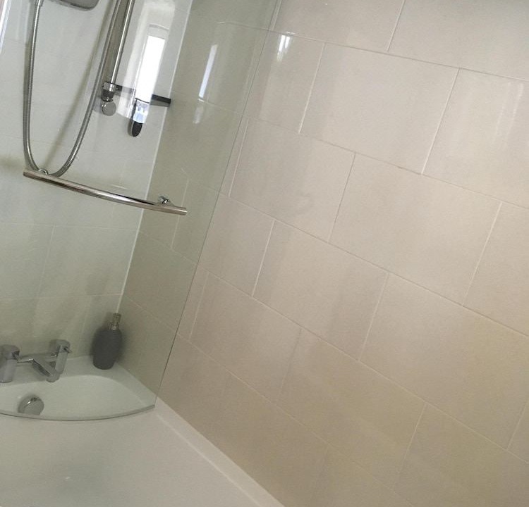Photo of Bathroom in Starbotton