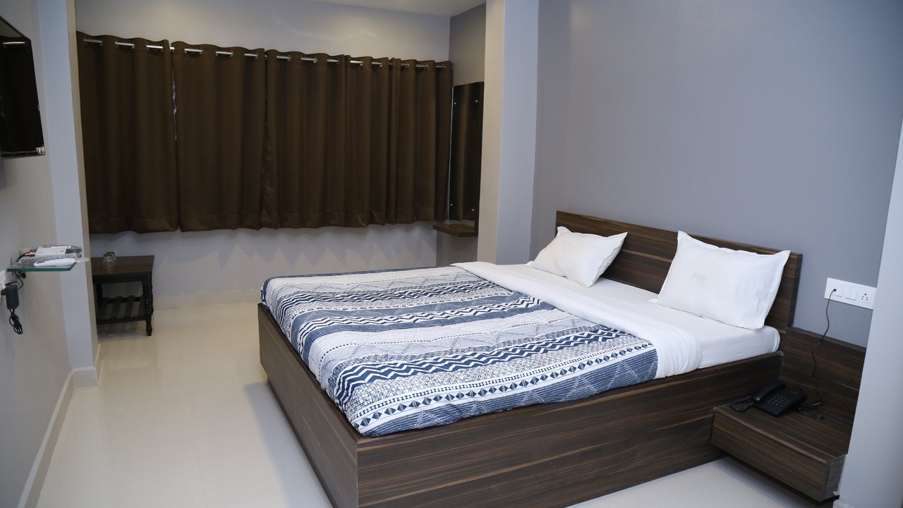 Photo of Bedroom in Solapur