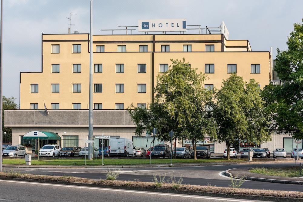 Photo of Buildings in Piacenza