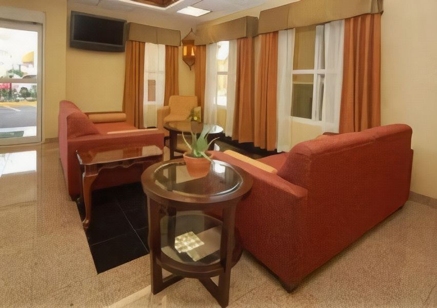 Photo of Livingroom in Golfview