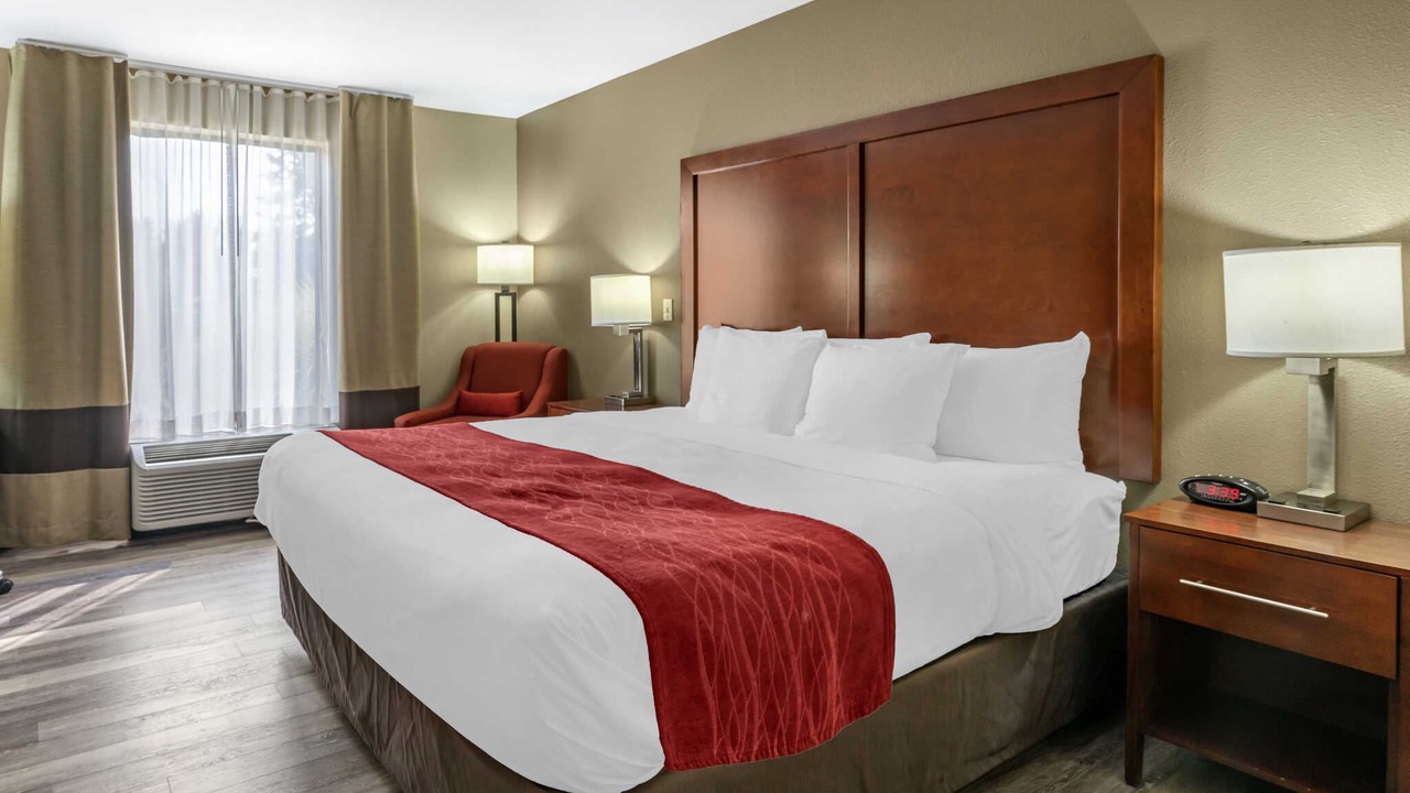 Photo of Bedroom in Pacific