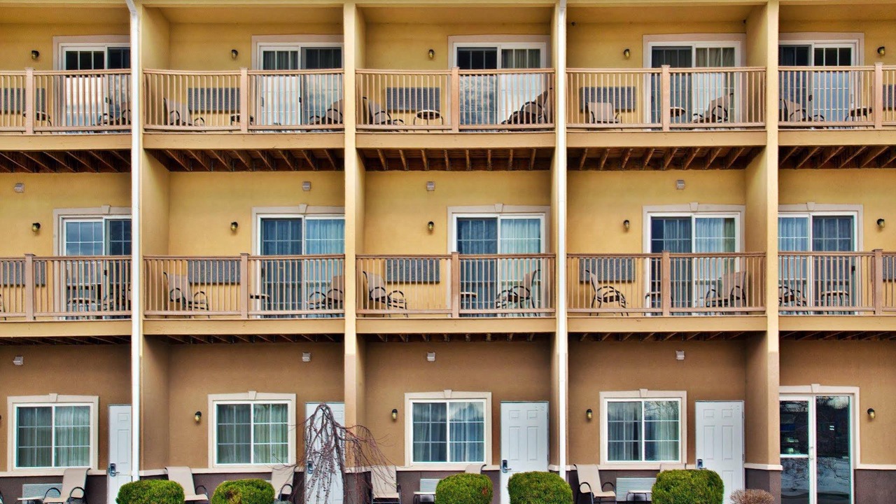 Photo of Buildings in Le Claire