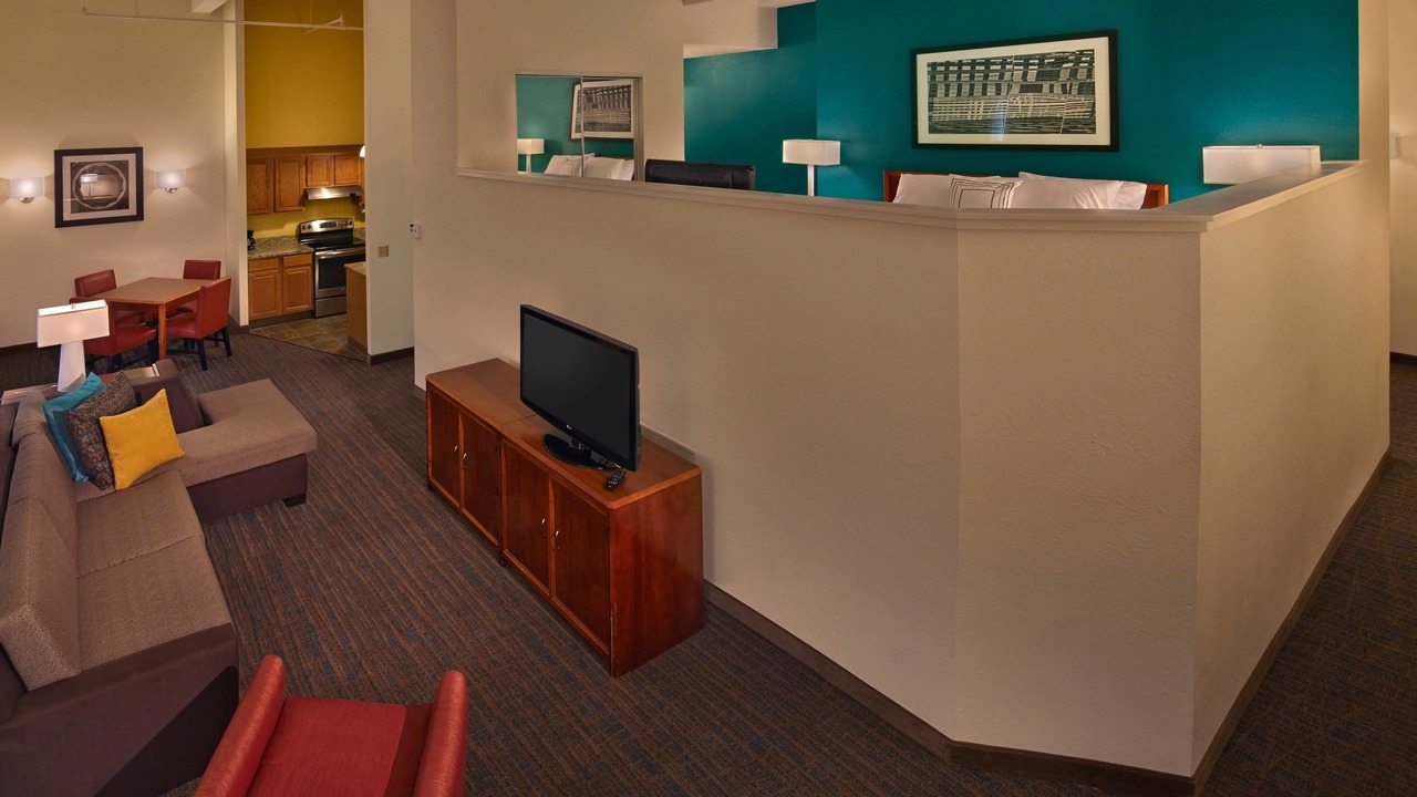 Photo of Livingroom in Downtown Hartford