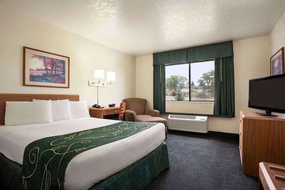 Photo of Bedroom in Green River