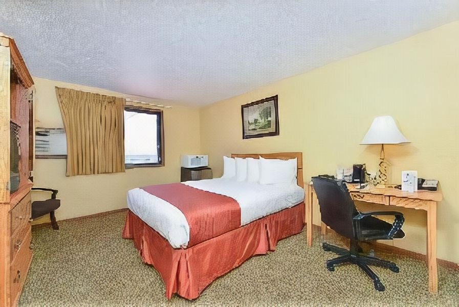 Photo of Bedroom in Northeast Entrance Badlands