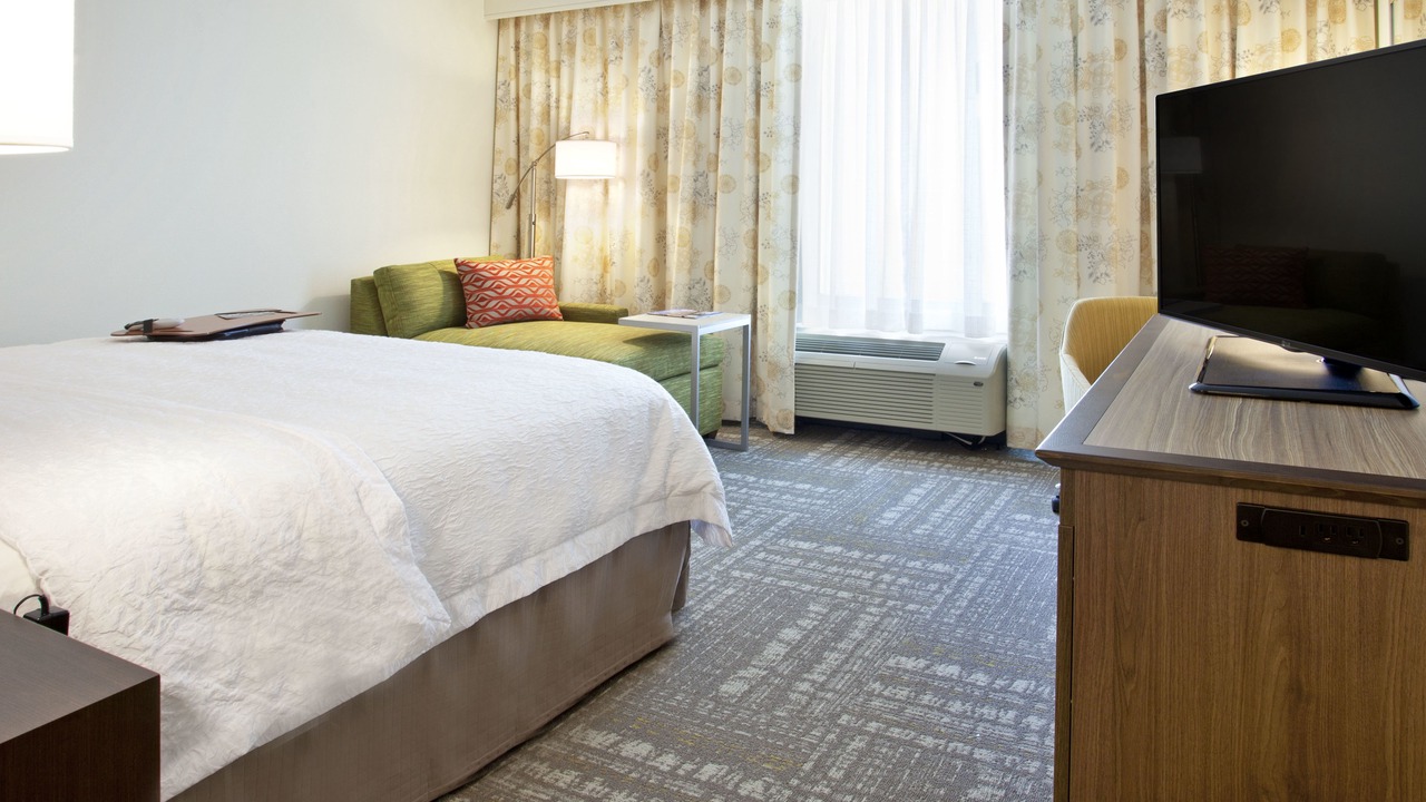 Photo of Bedroom in Downtown West