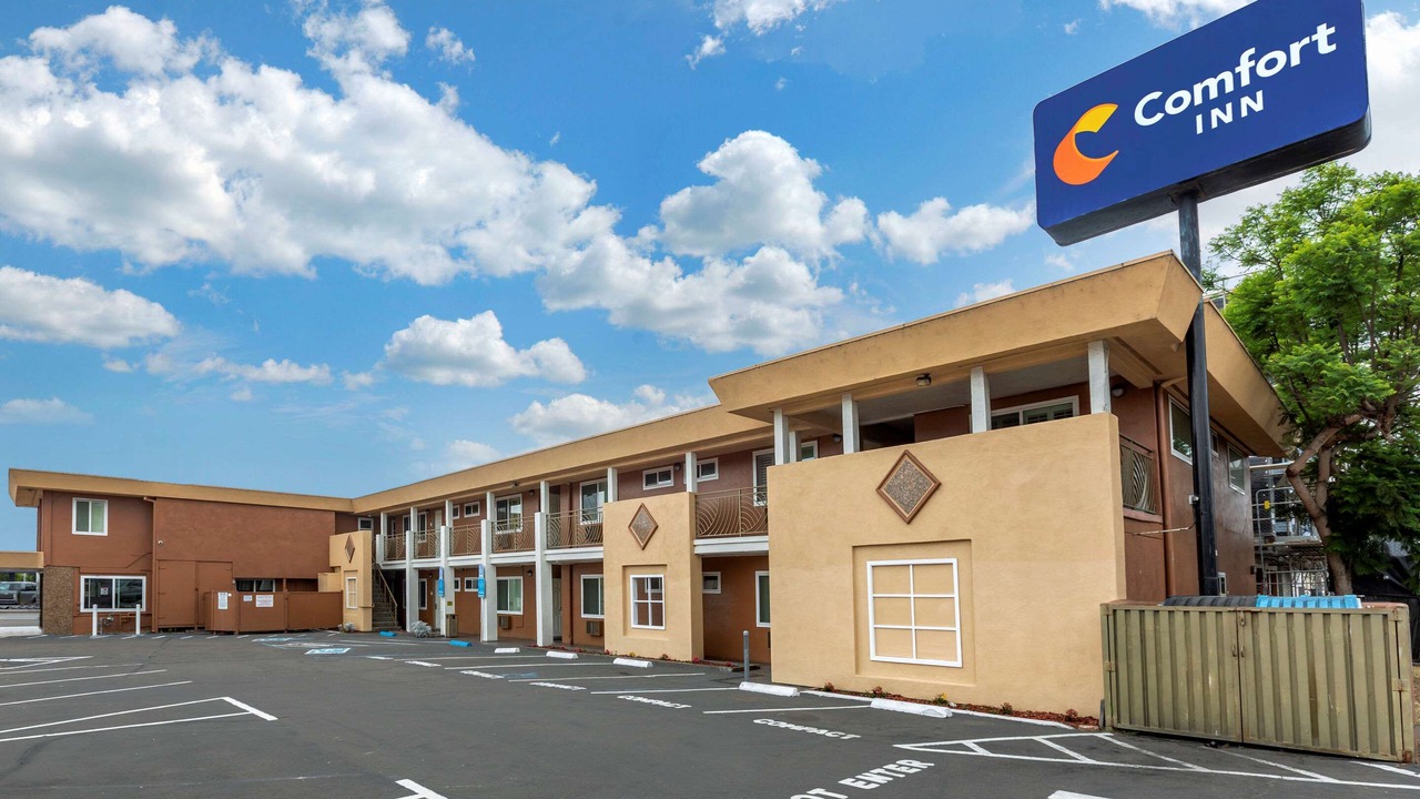 Photo of Buildings in Roseville - Fleet Ridge