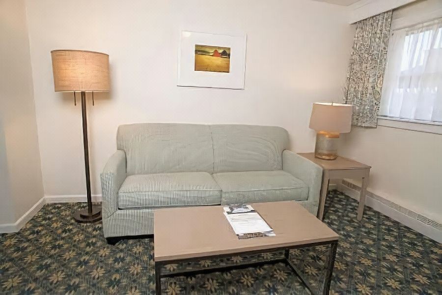 Photo of Livingroom in Middlebury