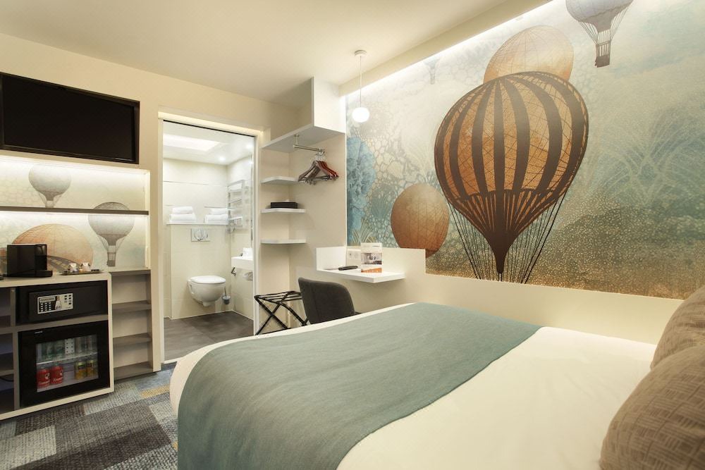 Photo of Bedroom in 5th Arrondissement