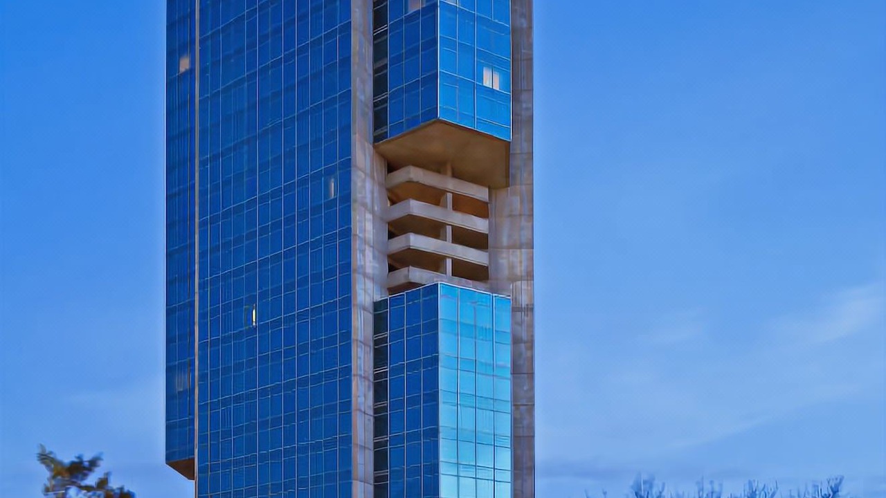 Photo of Buildings in Alexandria West