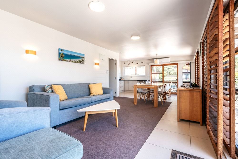 Photo of Livingroom in Onetangi