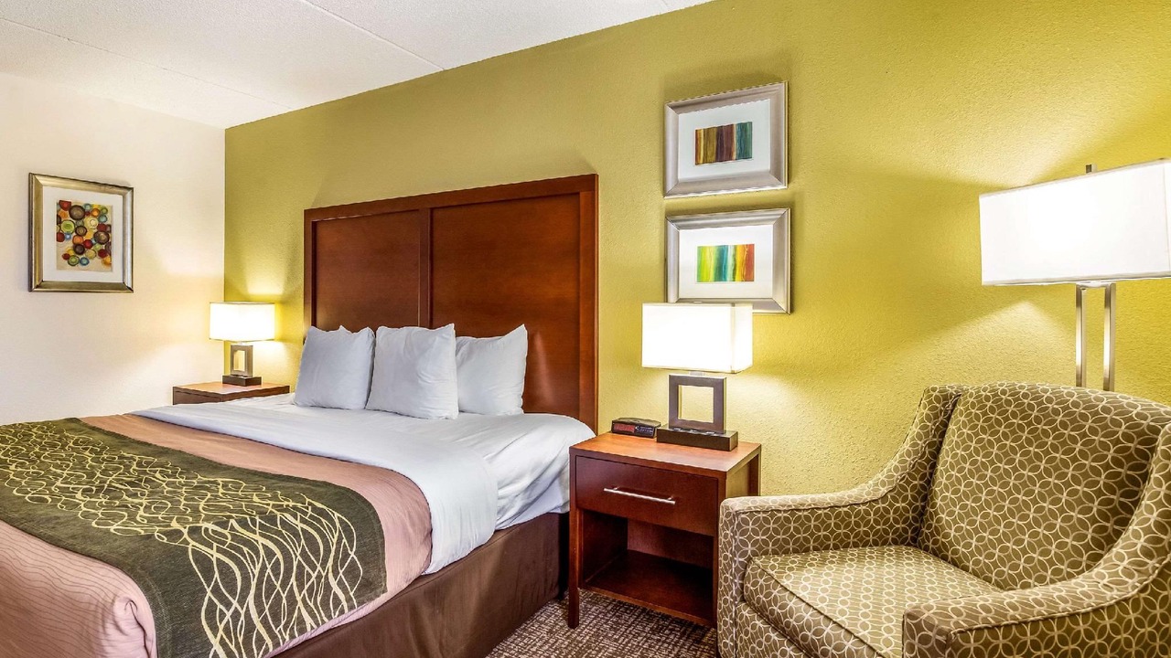 Photo of Bedroom in Central Newport News