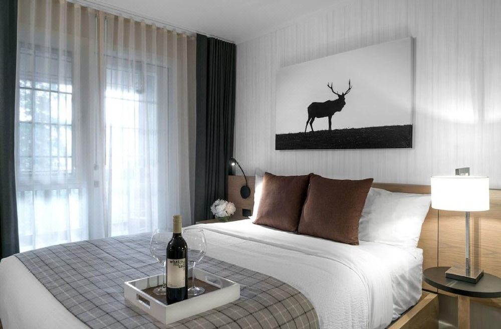 Photo of Bedroom in Lake Louise