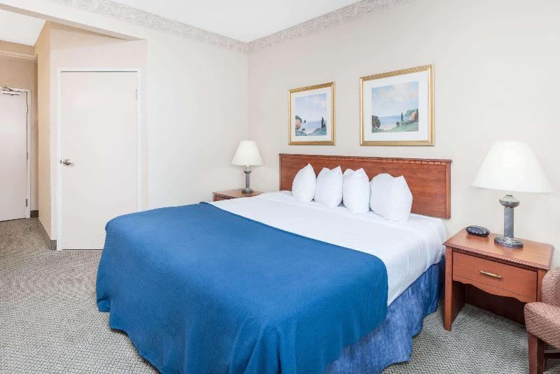 Photo of Bedroom in St. Robert