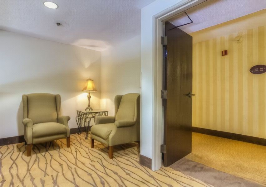 Photo of Livingroom in Pelham