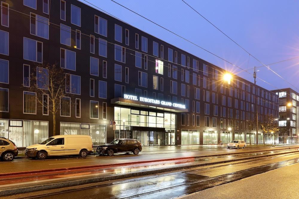 Photo of Buildings in Marsfeld