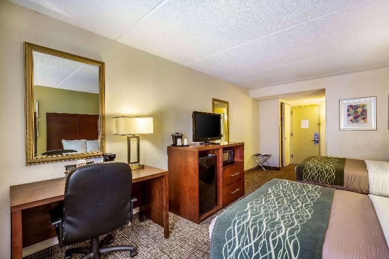 Photo of Livingroom in Central Newport News