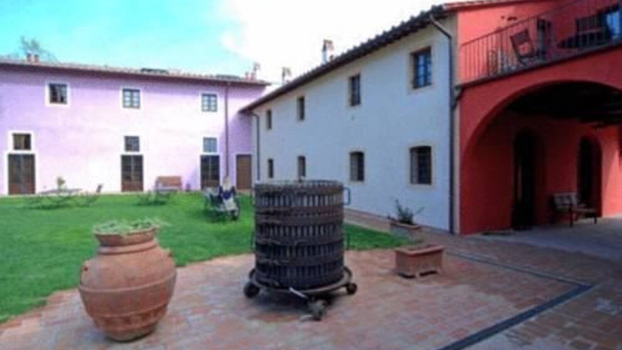 Photo of Buildings in Empoli