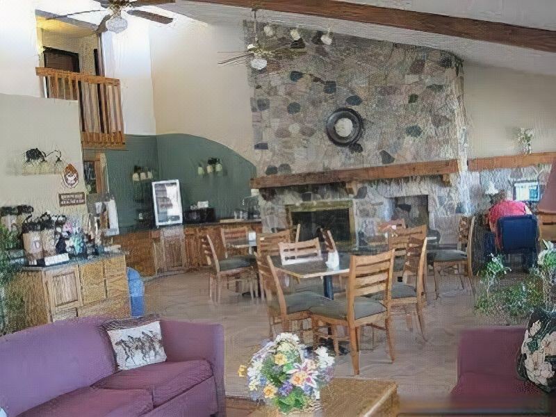 Photo of Livingroom in Waupun