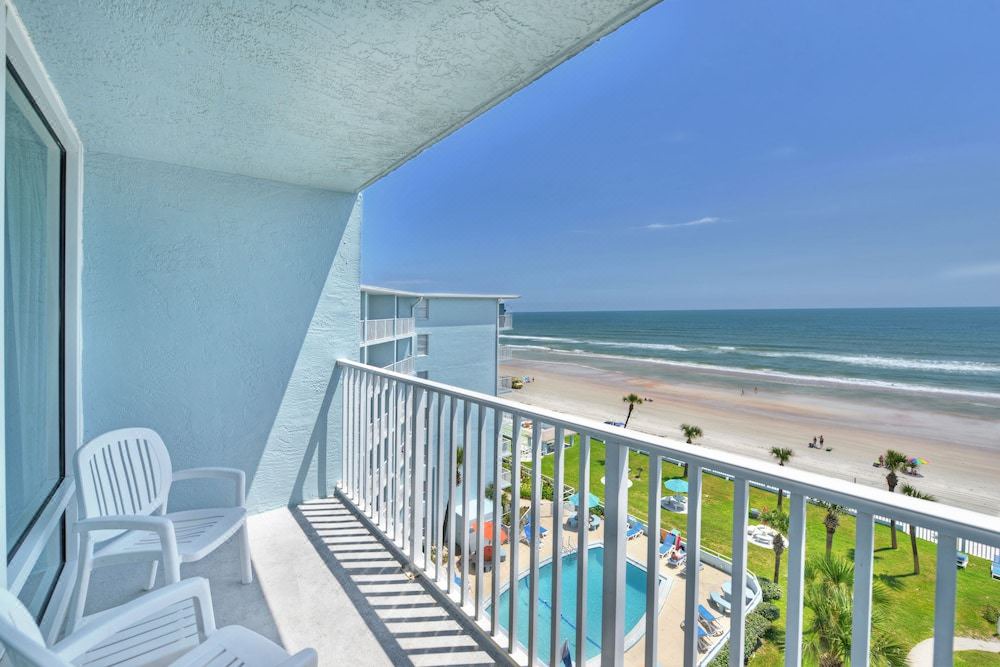 Photo of Patio Balcony in Melinda Cook