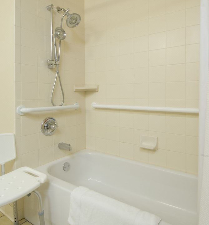 Photo of Bathroom in Marshall