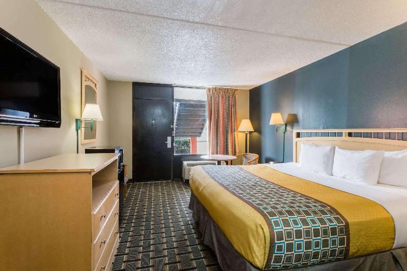 Photo of Bedroom in Richmond Hill