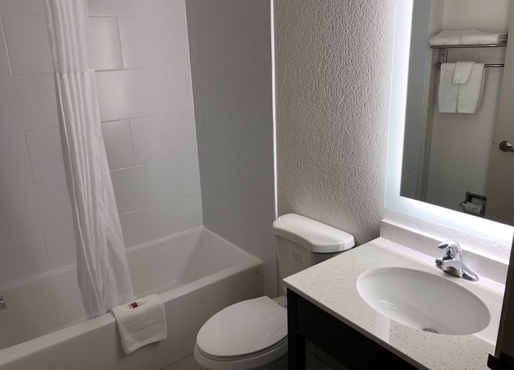 Photo of Bathroom in Elk Grove Village