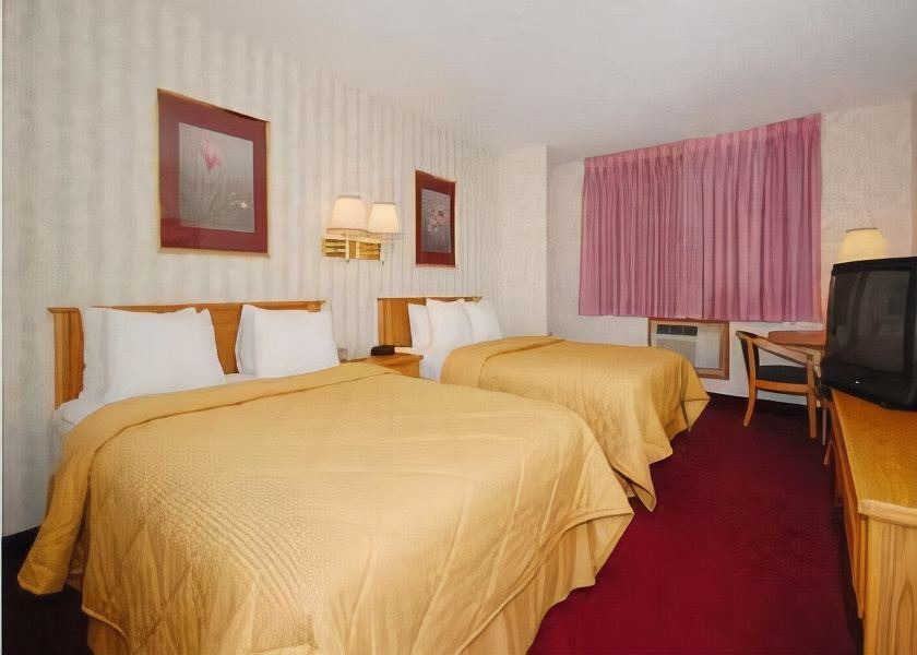 Photo of Bedroom in Boonville